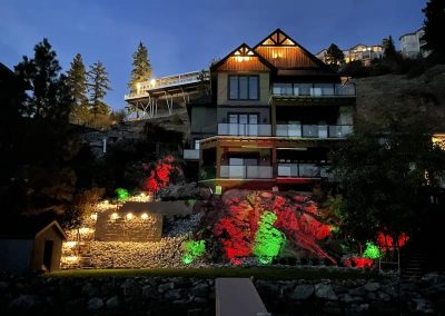 Kalagan Outdoor Design red and green lights